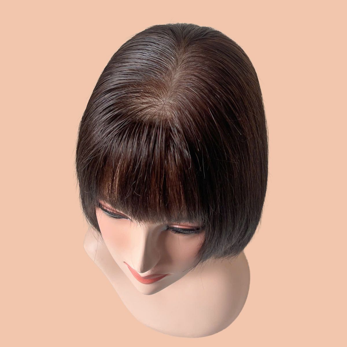 Short Layered Women's Wig – Elegant and Modern, Enhancing a Distinctive Beauty | Veronica - Image 2